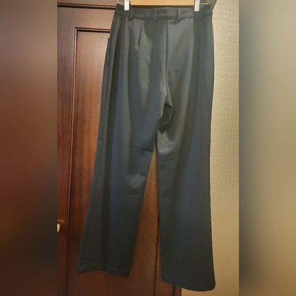St. John Sport Straight Leg Pants - Picture 2 of 16